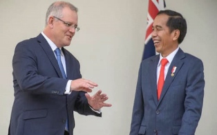 KTT ASEAN ke-33, Presiden Jokowi Bertemu PM Australia di Singapura